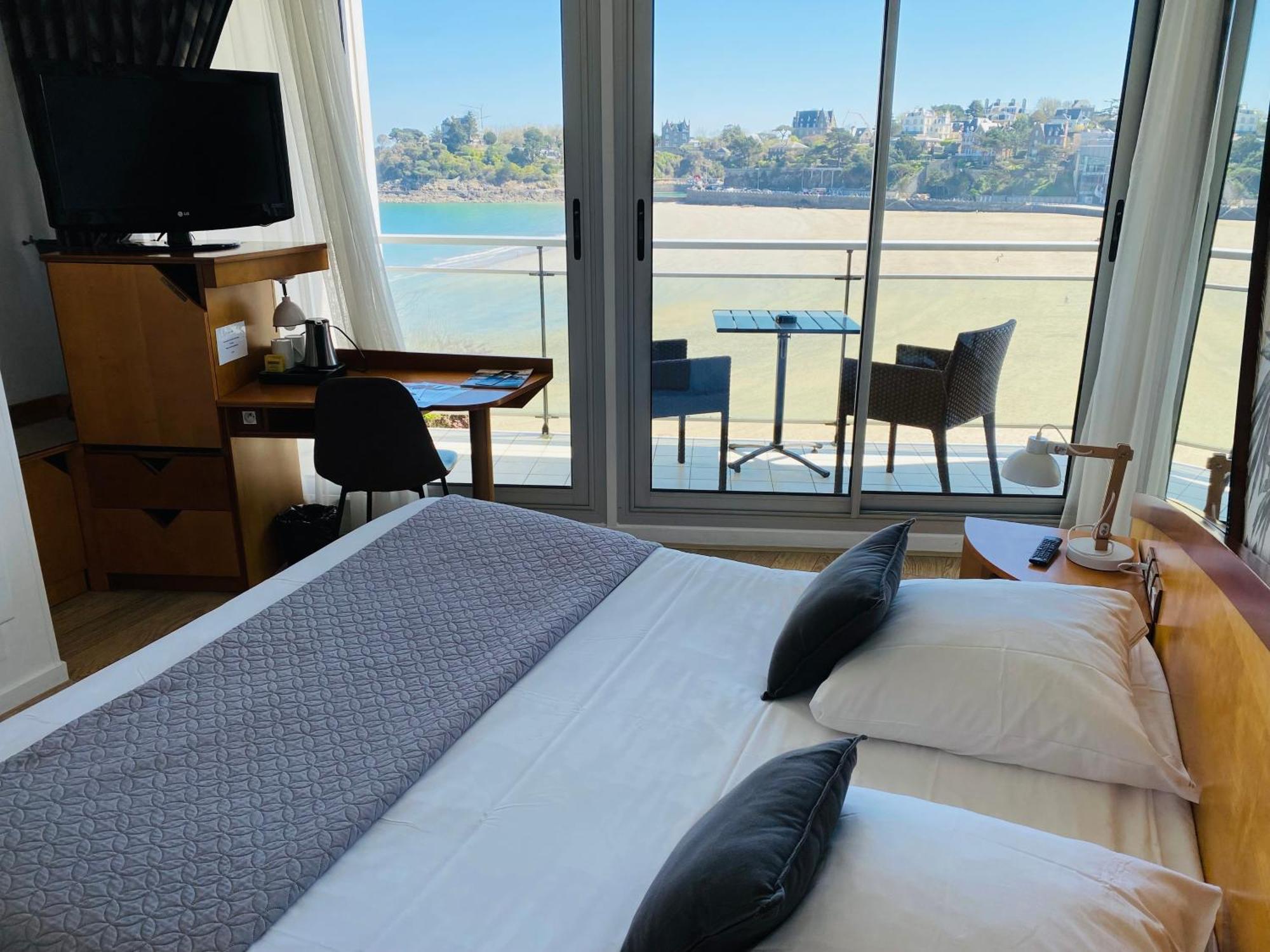 Le Crystal Dinard Plage エクステリア 写真