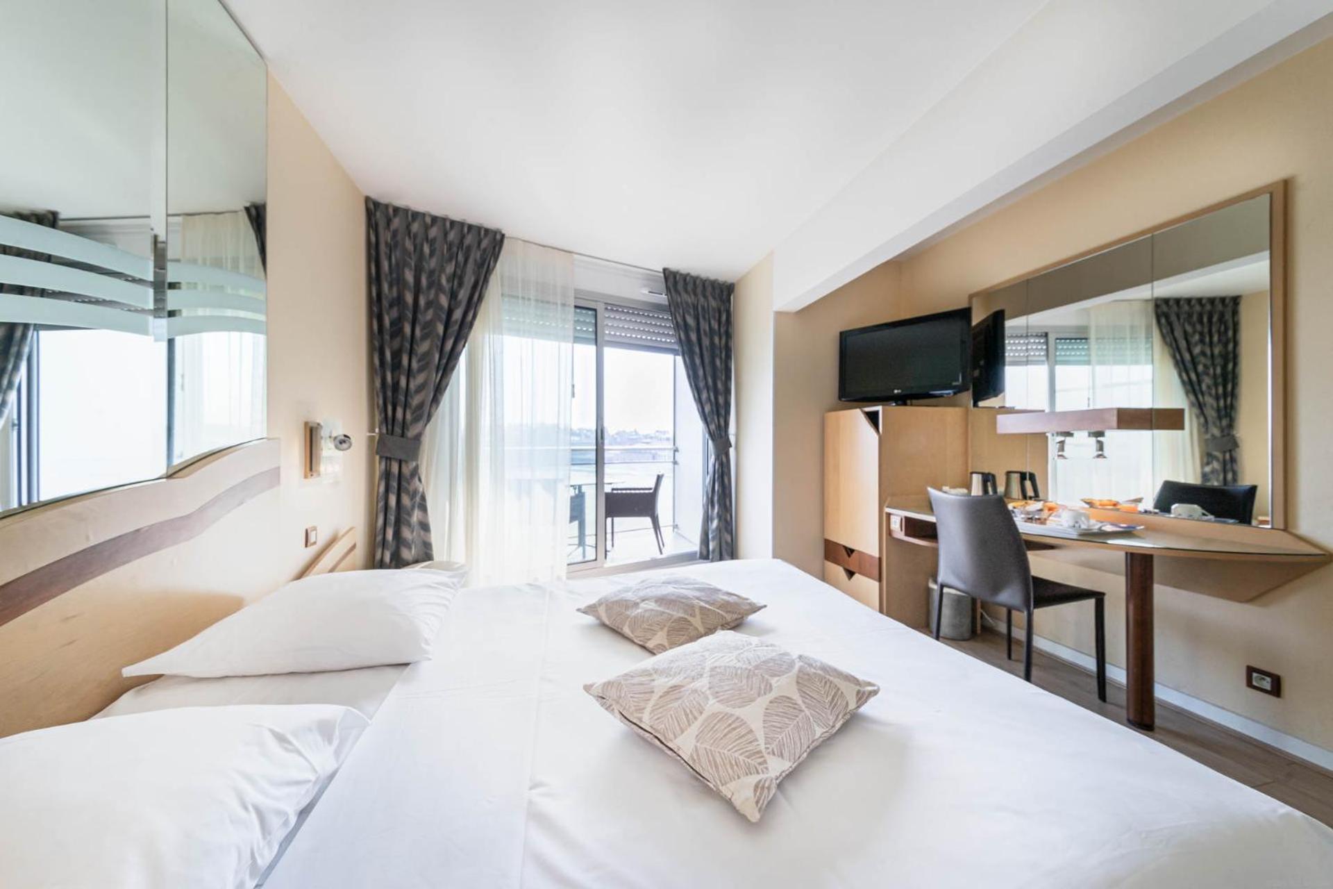 Le Crystal Dinard Plage エクステリア 写真