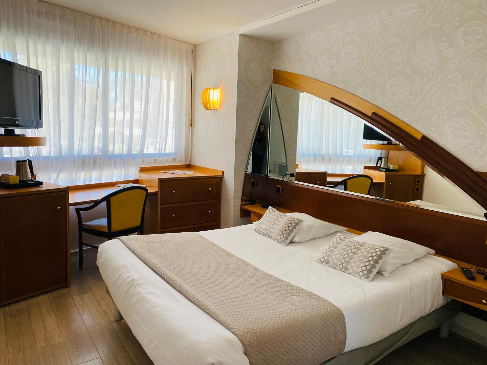 Le Crystal Dinard Plage エクステリア 写真