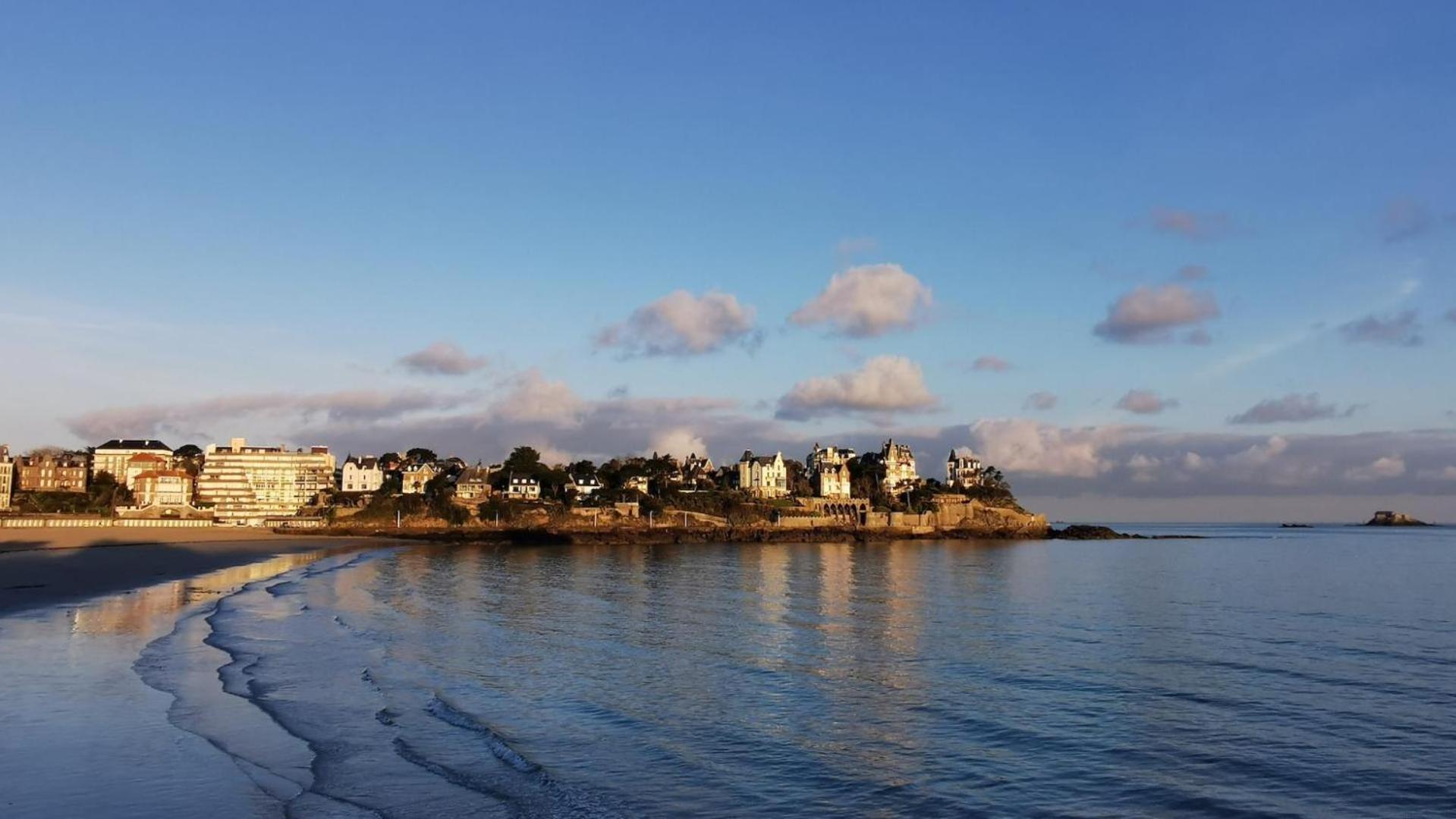 Le Crystal Dinard Plage エクステリア 写真